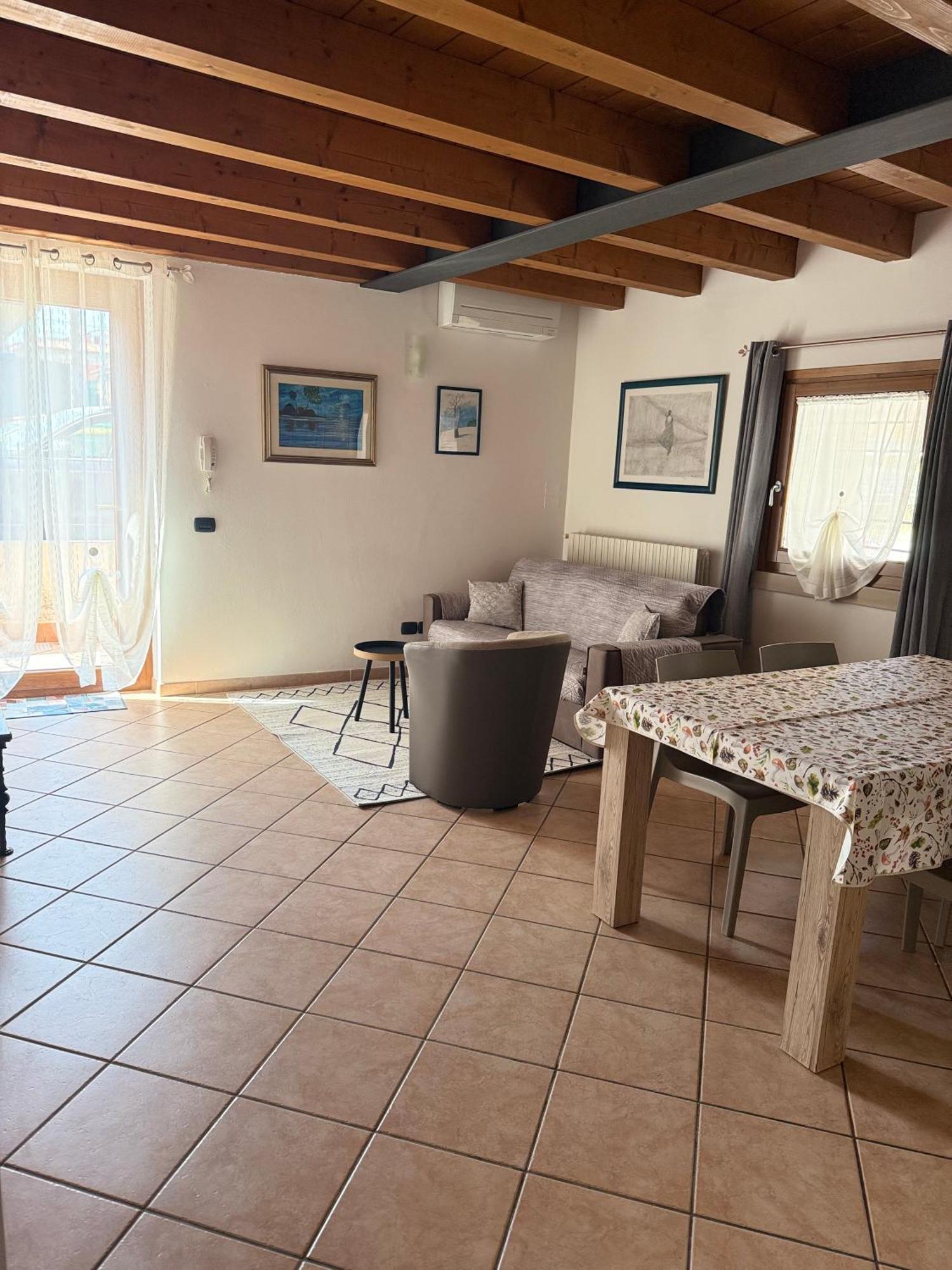 Ely Hause Apartment Calmasino Exterior photo